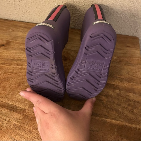 Totes Kids Waterproof Rain Boots Size 5/6 Purple Toddler Durable Outdoors Casual - Picture 3 of 7